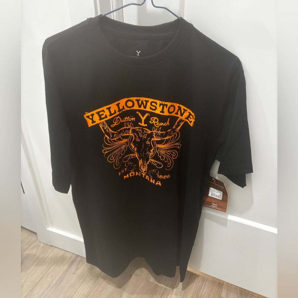 Medium Yellowstone Dutton Ranch T-Shirt